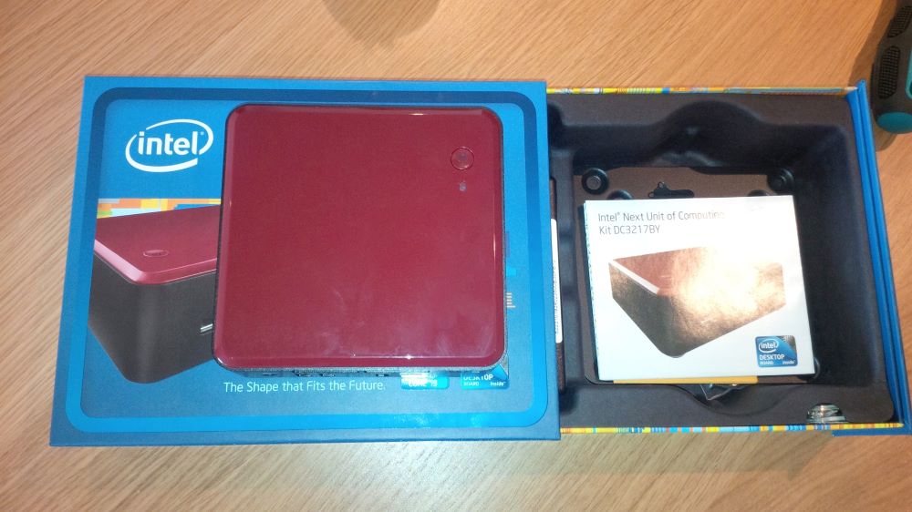 Inside the Intel NUC packaging